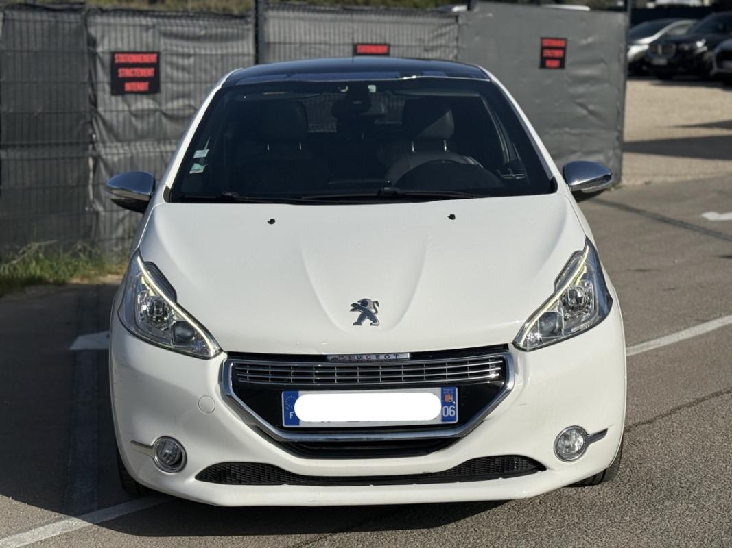 Peugeot 208 1.6 e-HDi 92cv XY Toit Pano * I