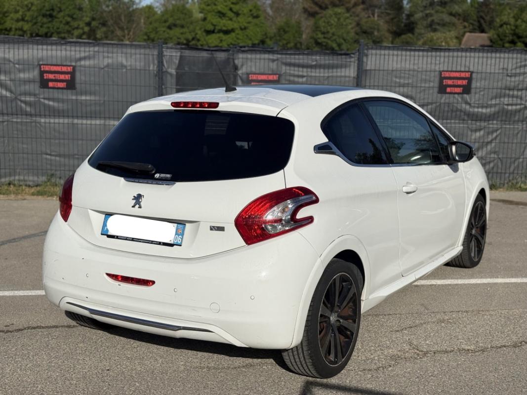 Peugeot 208 1.6 e-HDi 92cv XY Toit Pano * I
