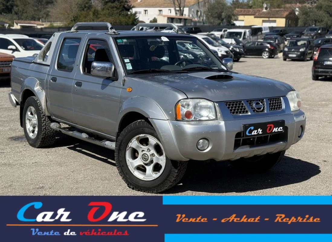 Nissan Navara 2.5 DI 133cv DOUBLE CAB 4x4 RALLYE RAID *I