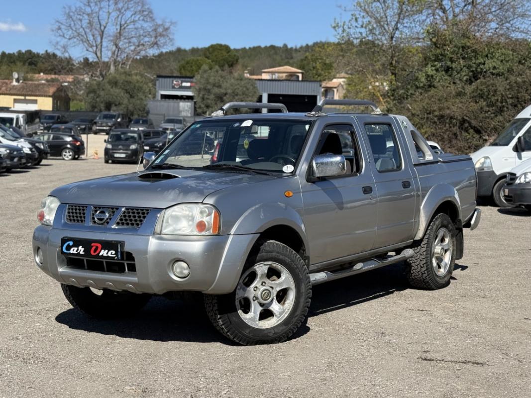 Nissan Navara 2.5 DI 133cv DOUBLE CAB 4x4 RALLYE RAID *I