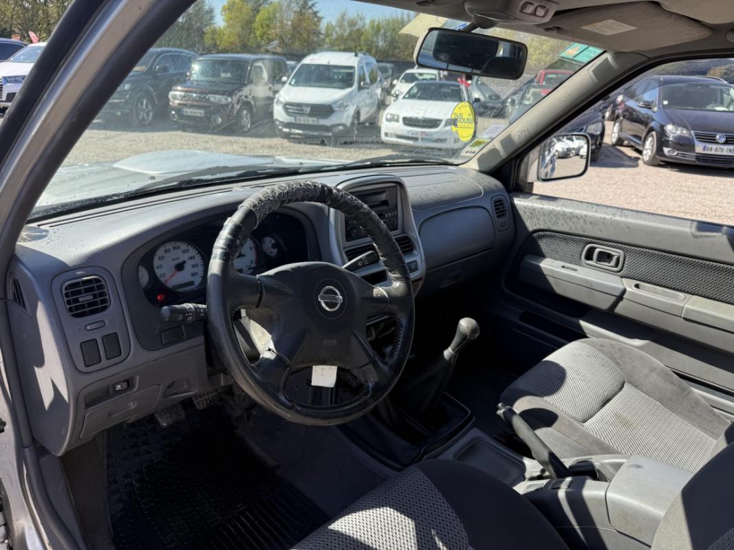 Nissan Navara 2.5 DI 133cv DOUBLE CAB 4x4 RALLYE RAID *I