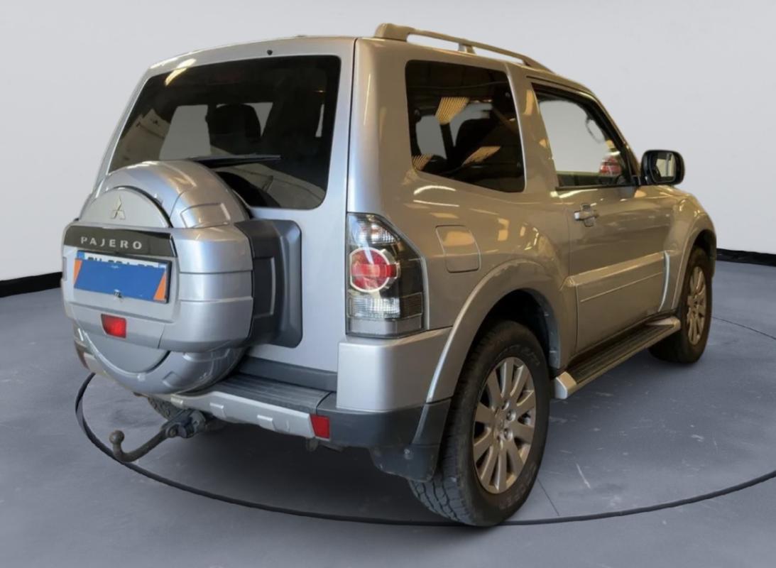 Mitsubishi Pajero COURT 3.2 DI-D 170cv 4X4 Instyle BVA *I