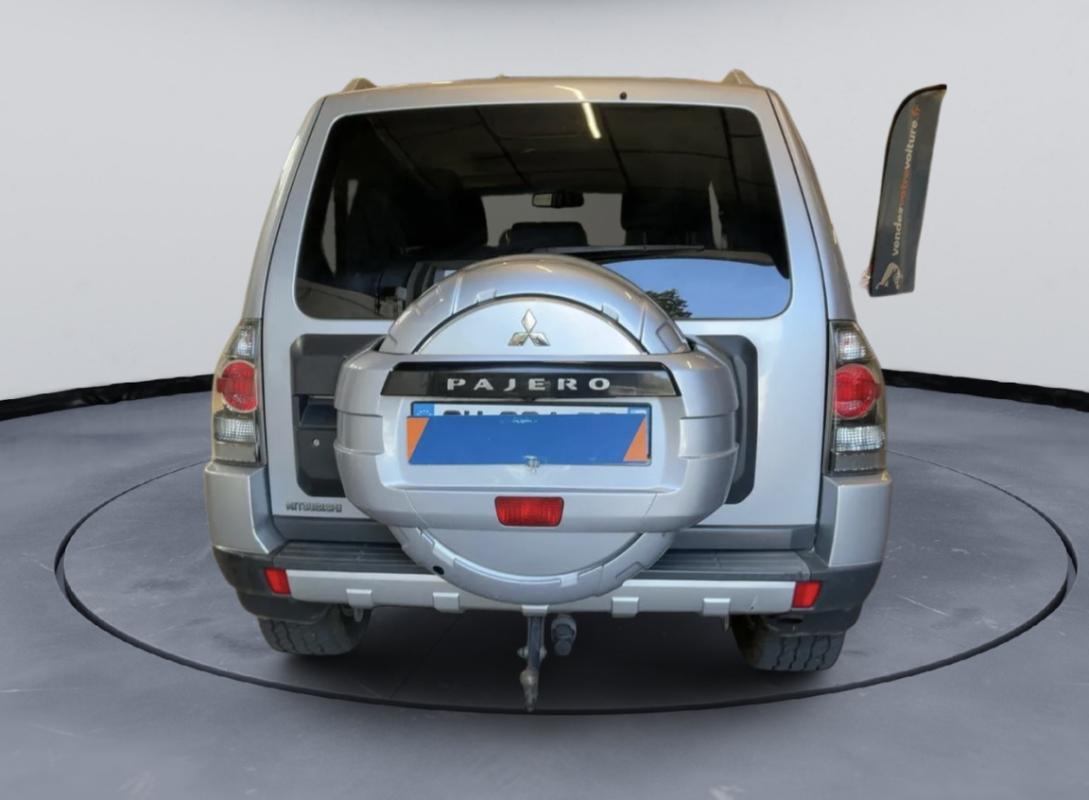 Mitsubishi Pajero COURT 3.2 DI-D 170cv 4X4 Instyle BVA *I
