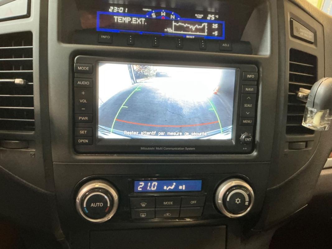 Mitsubishi Pajero COURT 3.2 DI-D 170cv 4X4 Instyle BVA *I