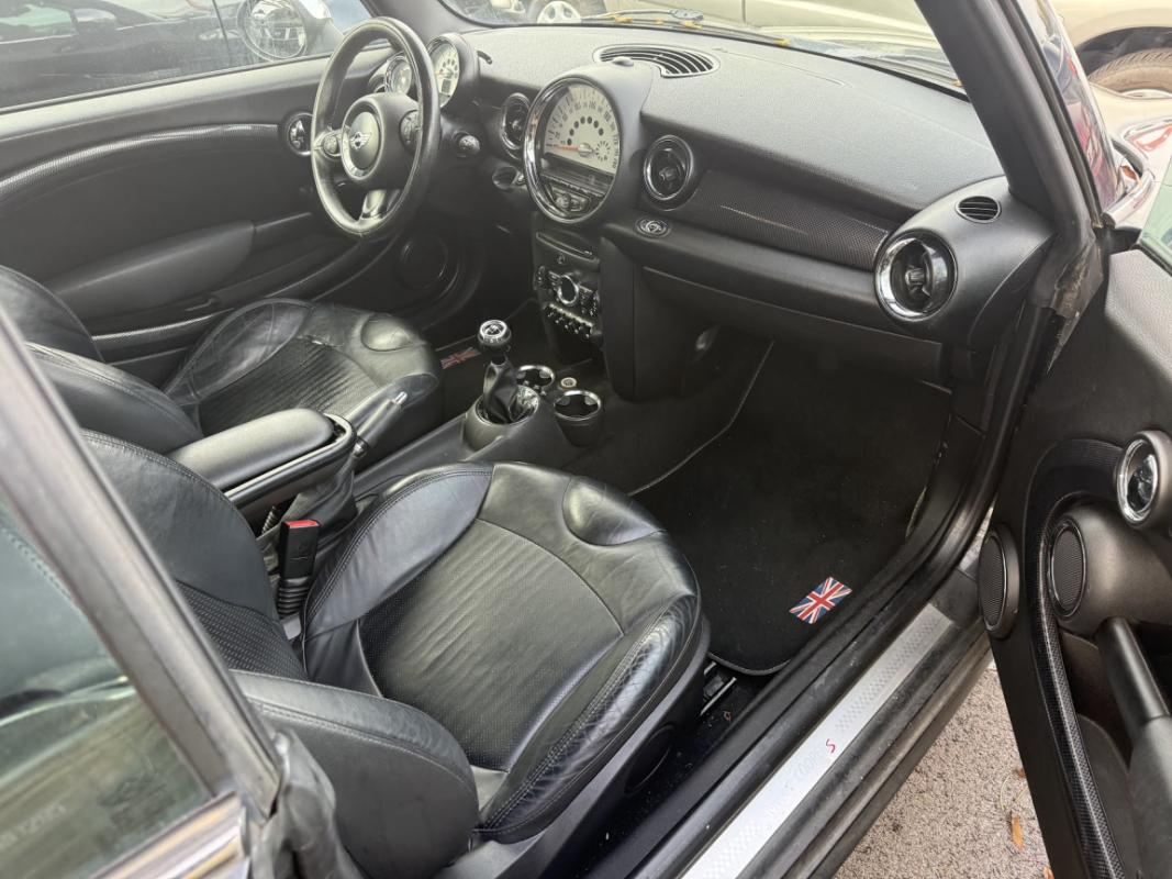 Mini Mini Cabriolet SD 143 Pack John Cooper Works* I