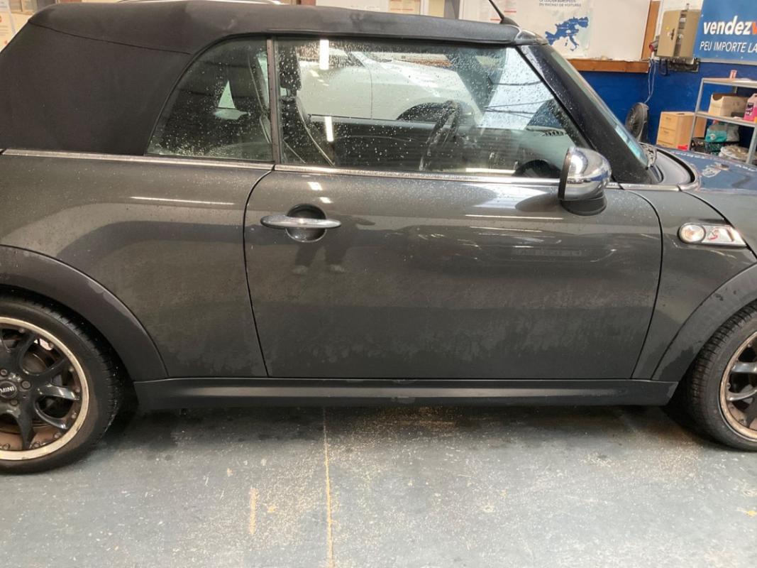Mini COOPER S Cabriolet 184 Pack Red Hot Chili * I