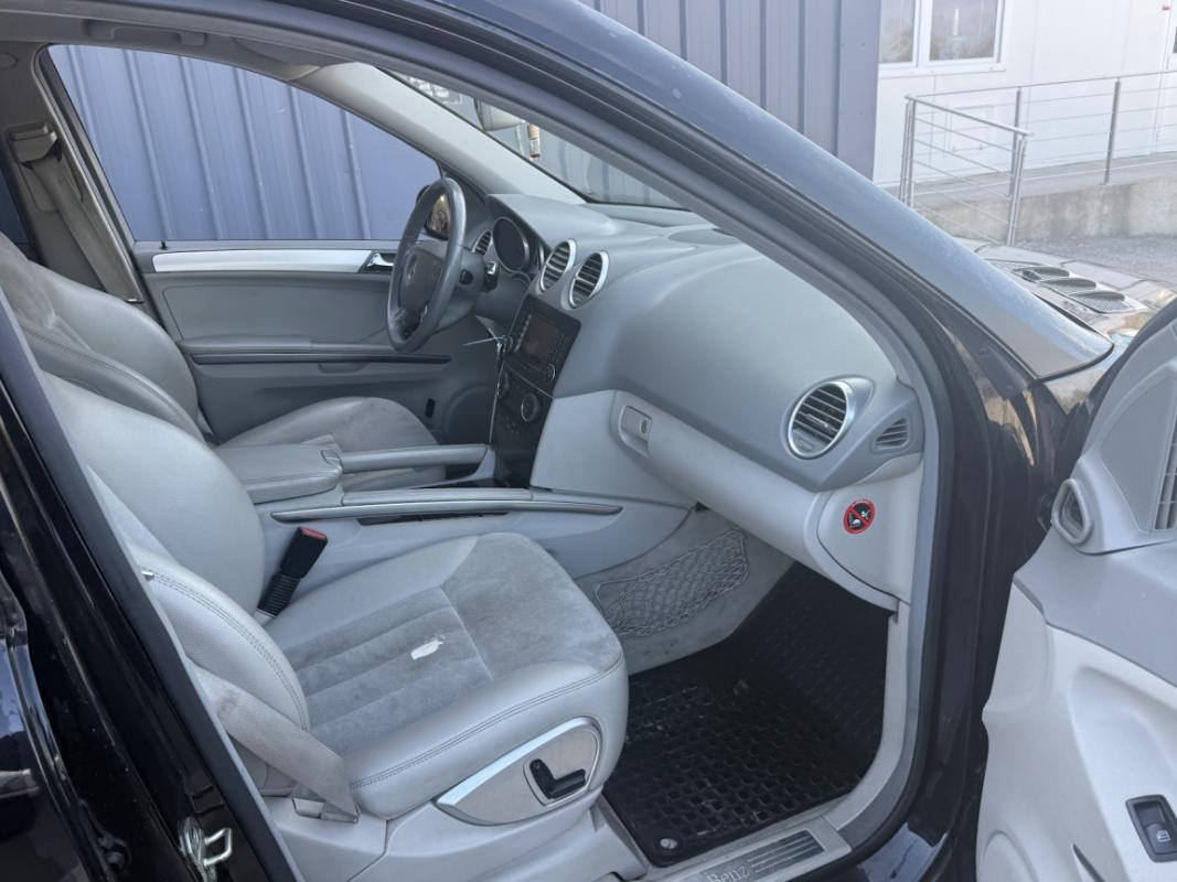 Mercedes-Benz Classe M ML 320 CDI V6 225cv BVA *I