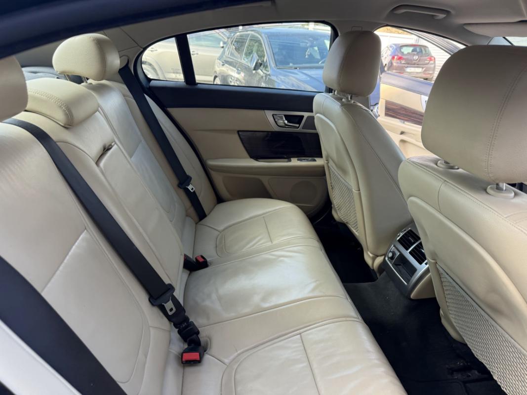 Jaguar Xf 2.2 D - 200 Luxe Premium BVA8 * I