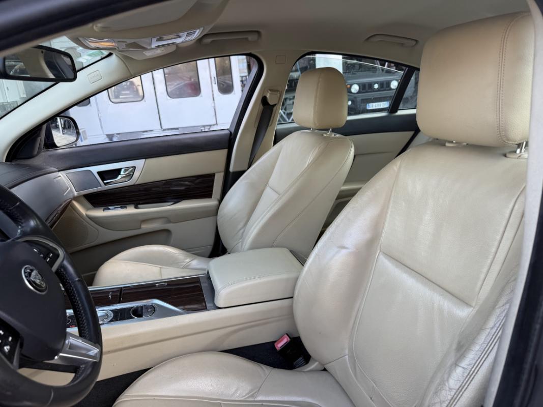 Jaguar Xf 2.2 D - 200 Luxe Premium BVA8 * I