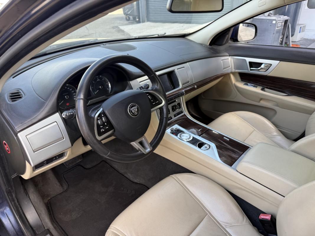 Jaguar Xf 2.2 D - 200 Luxe Premium BVA8 * I