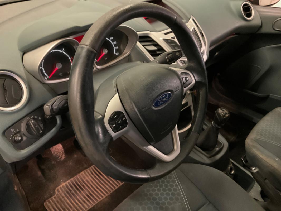 Ford Fiesta 1.6 TDCi 90 Titanium * I