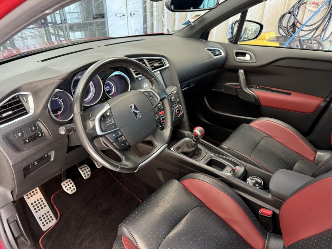 Citroen Ds4 1.6 THP 200 Sport Chic Siège Cuir Massant * I