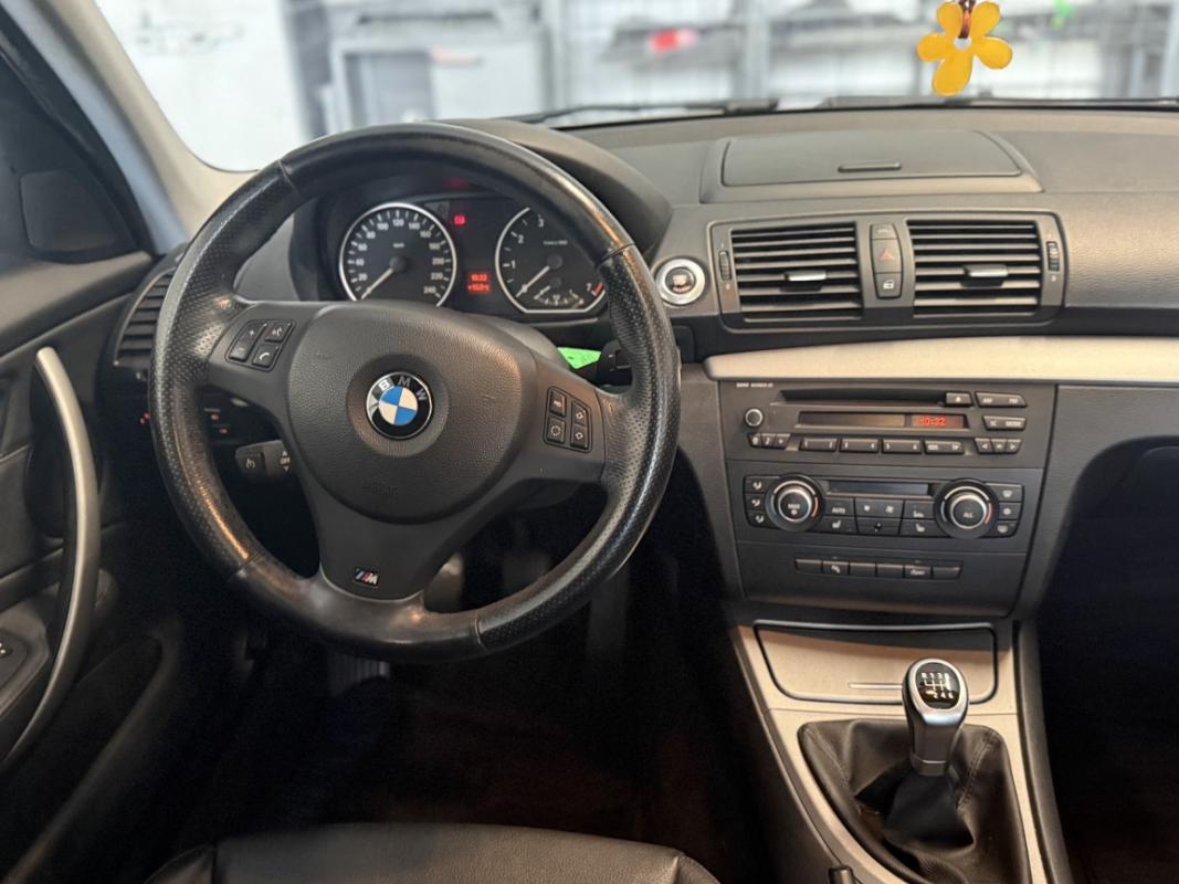 Bmw Serie 1 E87 LCI 116i 122cv Luxe Toit Ouvrant*I