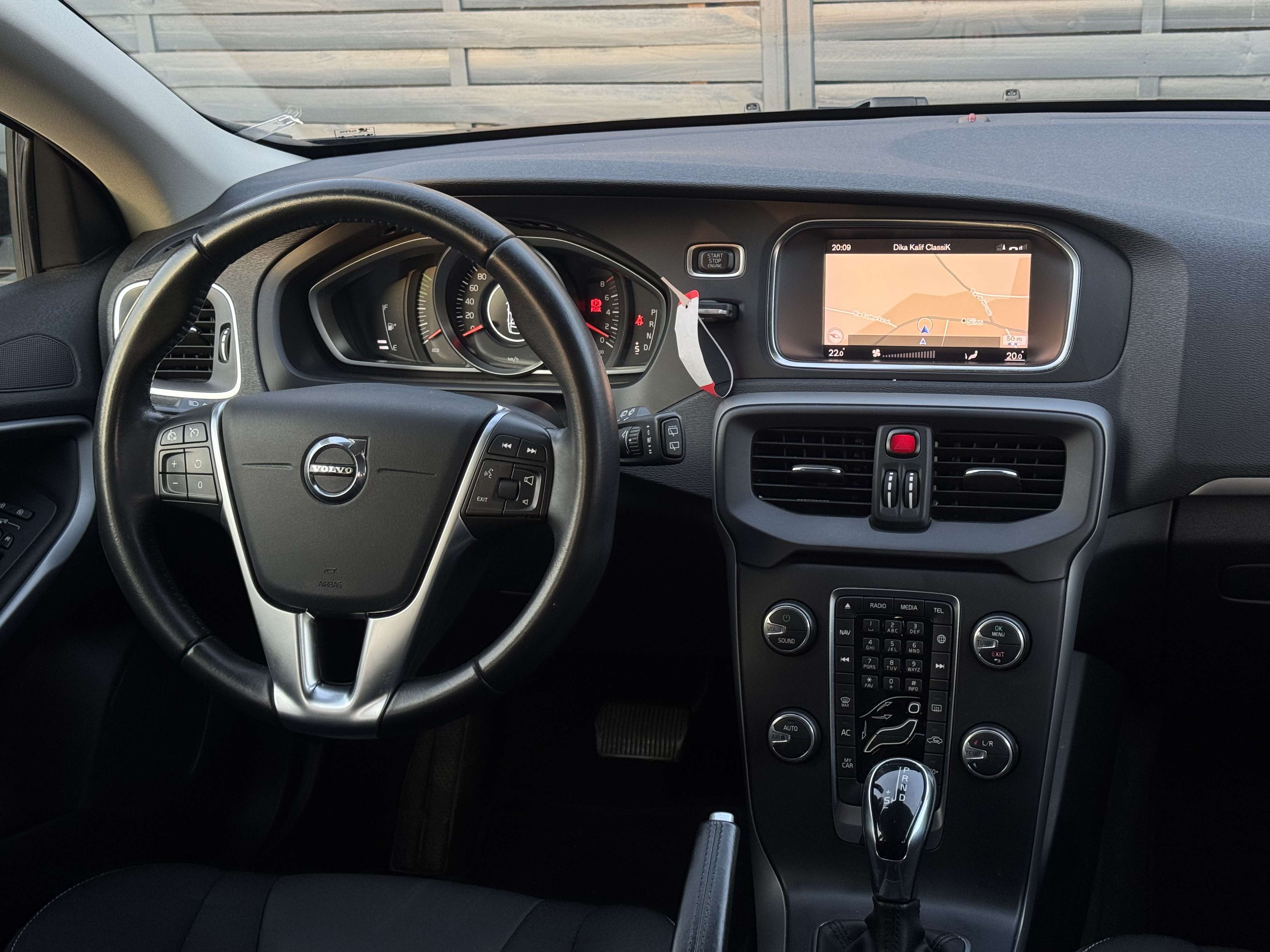 Volvo V40 1.5 T2 Sport Edition */* BOITE AUTO+GPS+CARNET