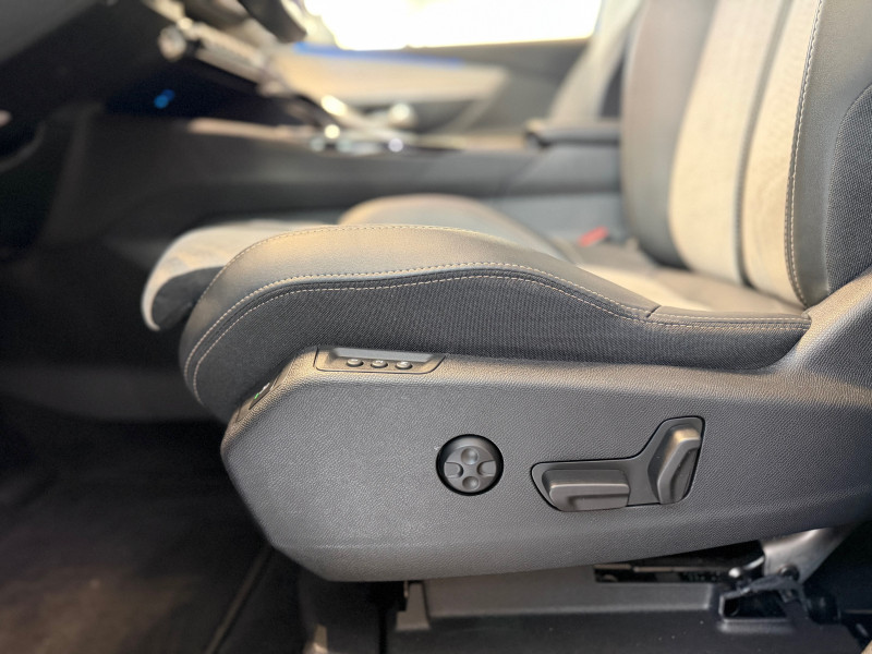 Peugeot 3008 HYBRID4 300CH GT PACK E-EAT8