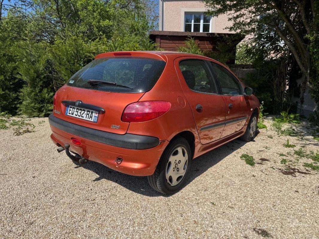 Peugeot 206 1.9 D 70 XR PRESENCE