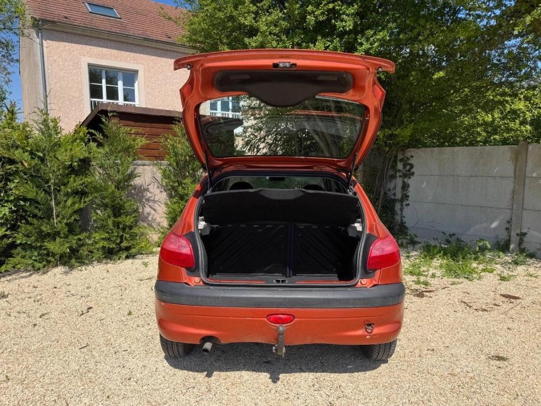 Peugeot 206 1.9 D 70 XR PRESENCE