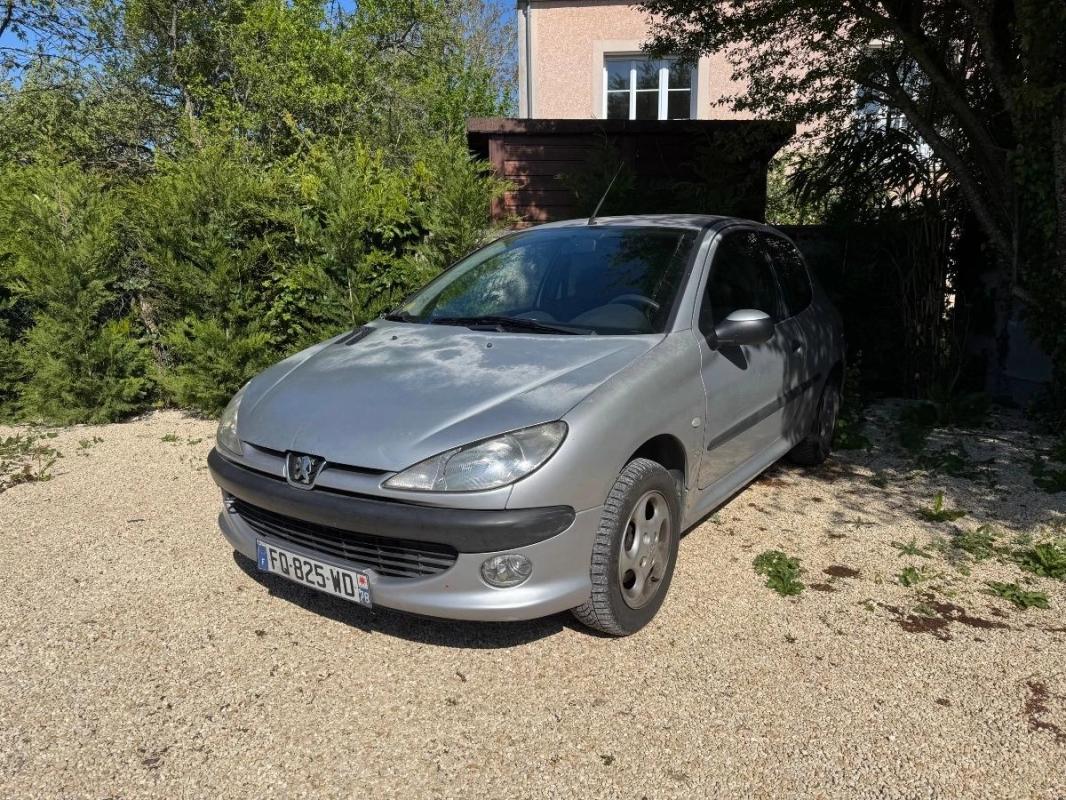 Peugeot 206 1.6 90 XT PREMIUM