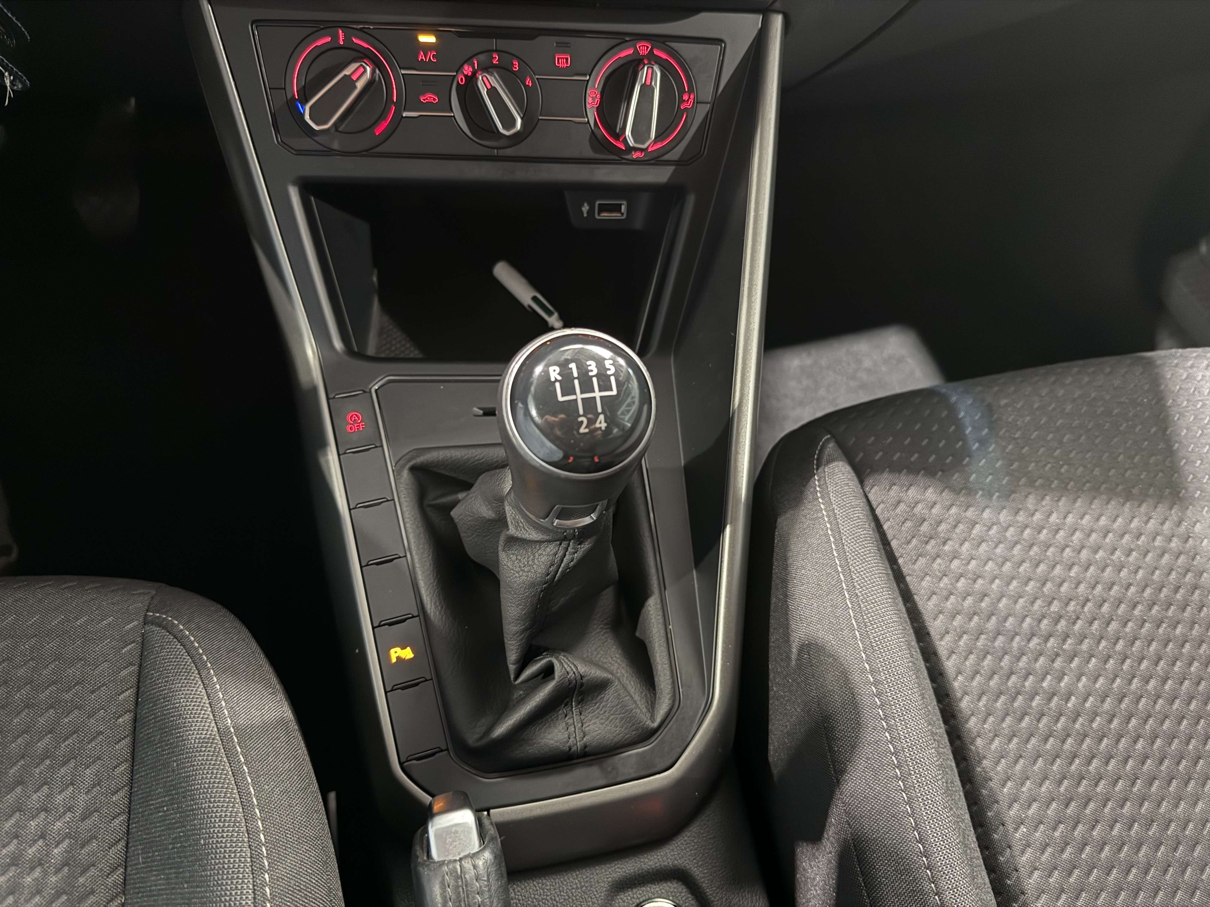 Volkswagen Polo 1.0 Benzine - GPS - Carplay