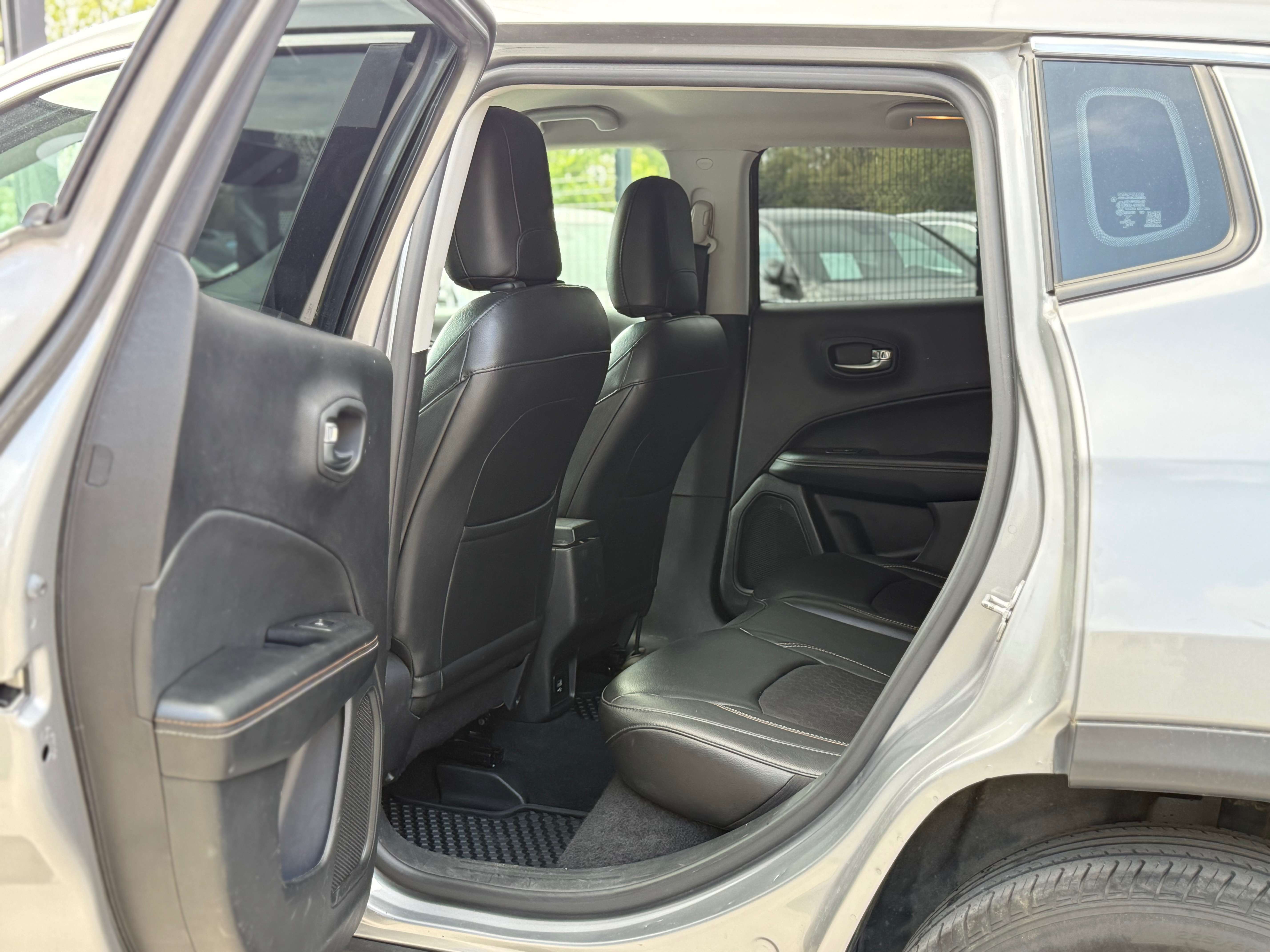 Jeep Compass 1.4 TURBO LONGITUDE - LINE ASS. - CAMERA - CARPLAY - CRUISE - AC - FULL OPTION - GARANTIE