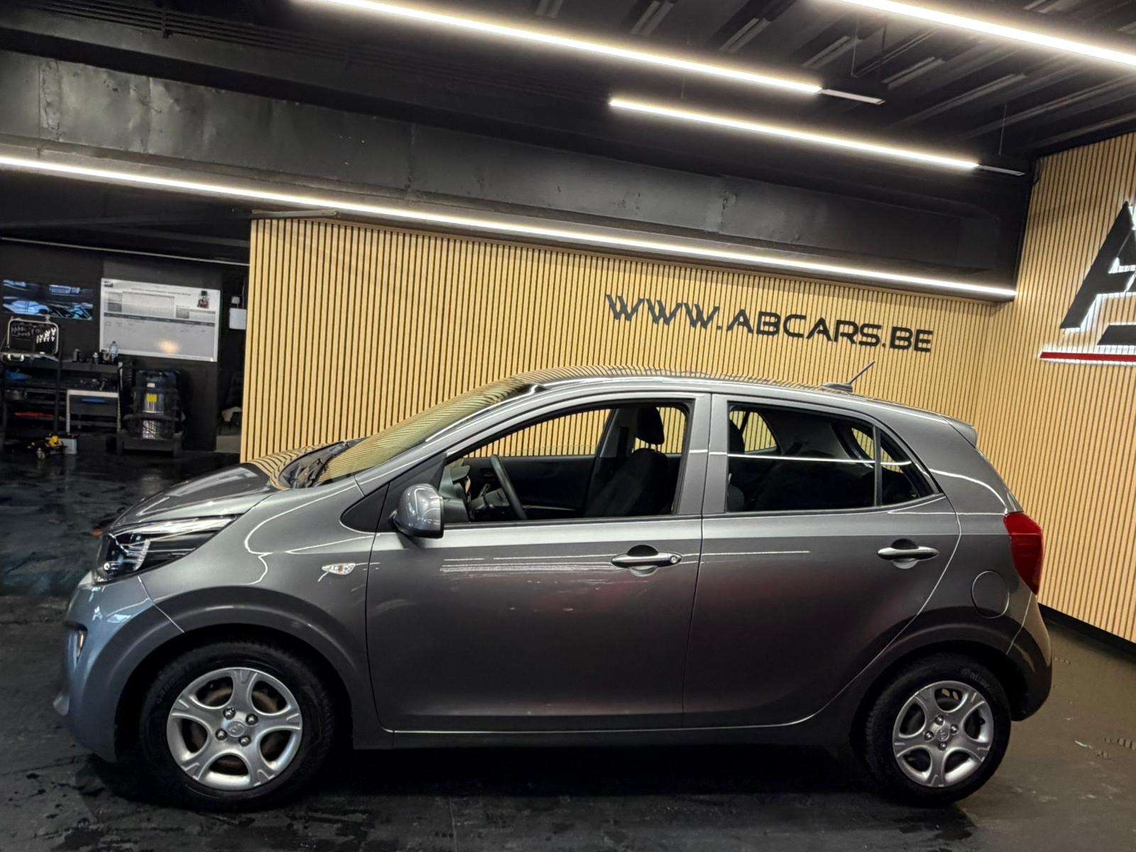Kia Picanto 1.0i * GARANTIE 12 MOIS * 1er propriétaire *