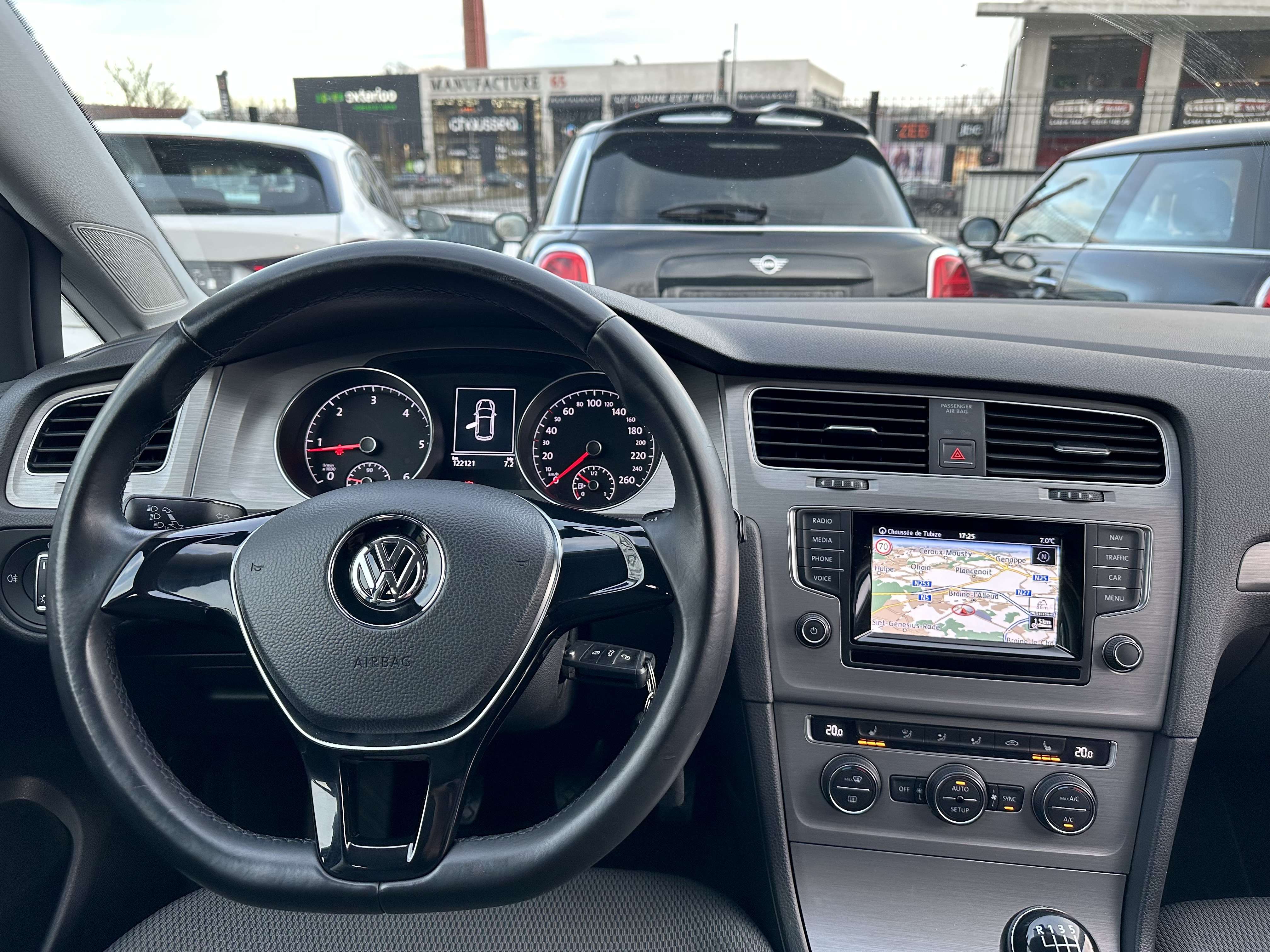 Volkswagen Golf 2.0 TDI*NAVI*SIEGE CHAUFFANT*CARNET FULL*GARANTIE