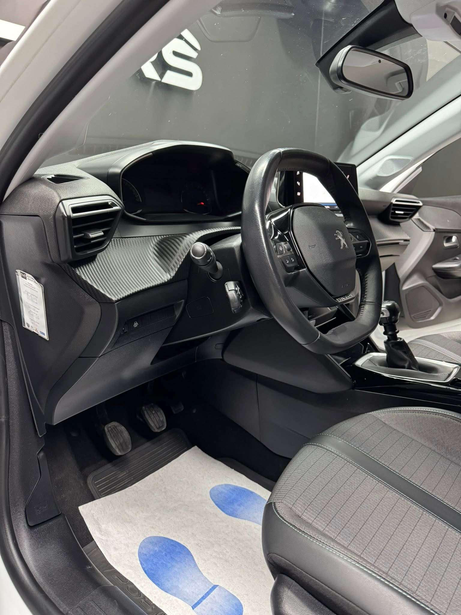 Peugeot 208 208 1.5 BlueHDi Allure Pack **12 mois de garantie**