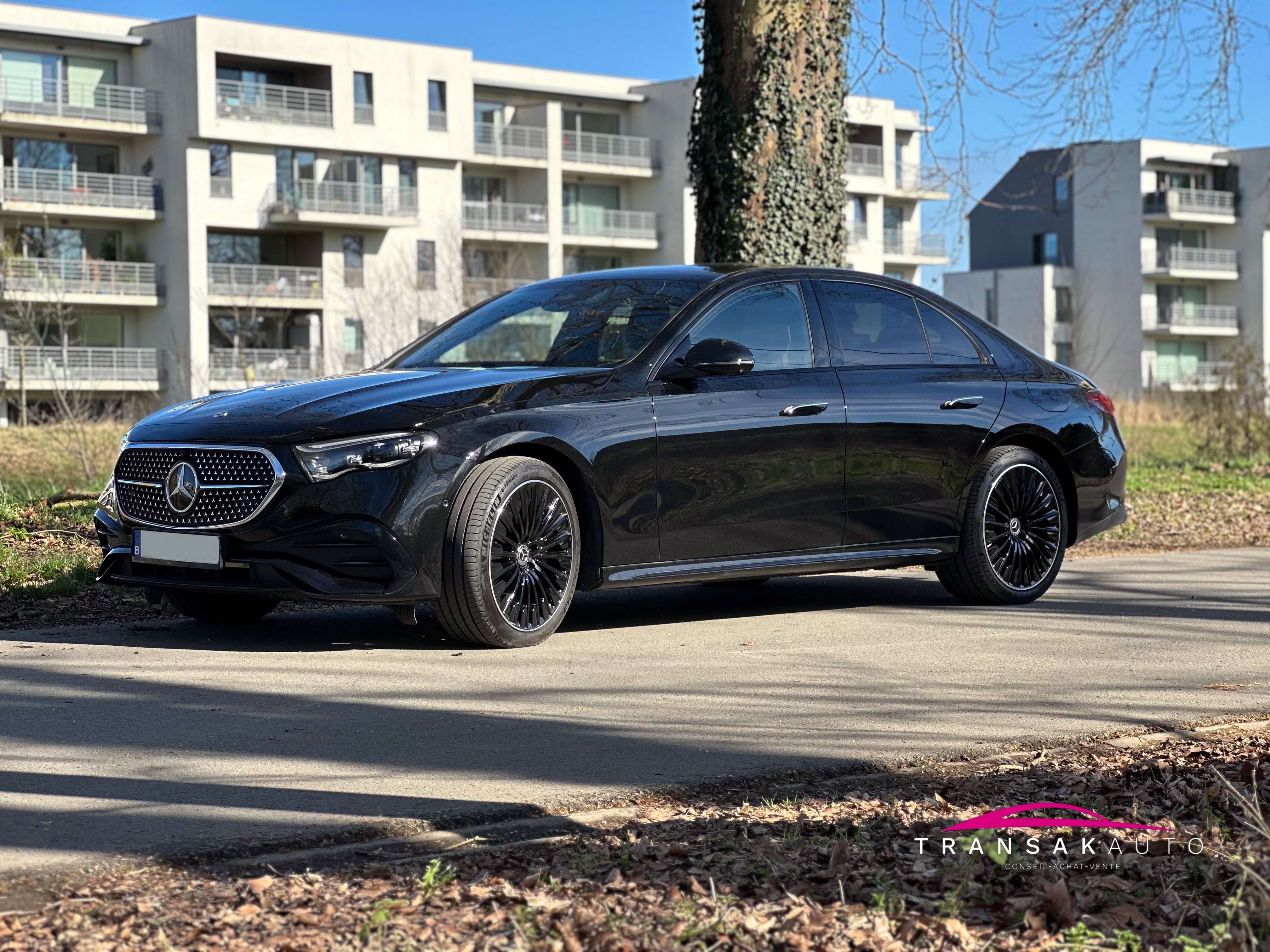 Mercedes-Benz E 300 PHEV AMG Line Premium Plus Hybrid - SUPERSCREEN + FULL OPTION + GARANTIE