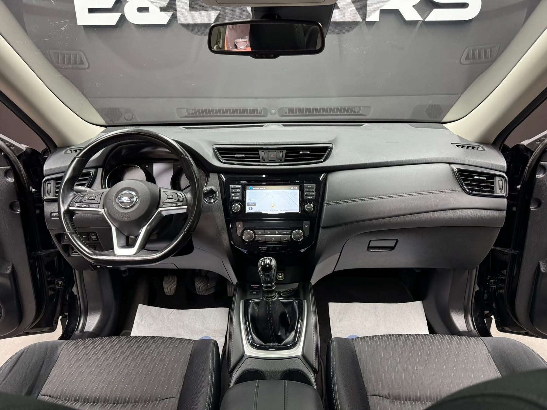 Nissan X-Trail X-Trail 1.6 DIG-T 2WD **12 mois de garantie**