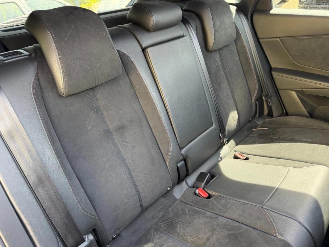 Ds 7 Crossback 2.0 BLUEHDI 180 PERFORMANCE LINE PLUS EAT BVA-ENTRETIEN -1ERE MAIN