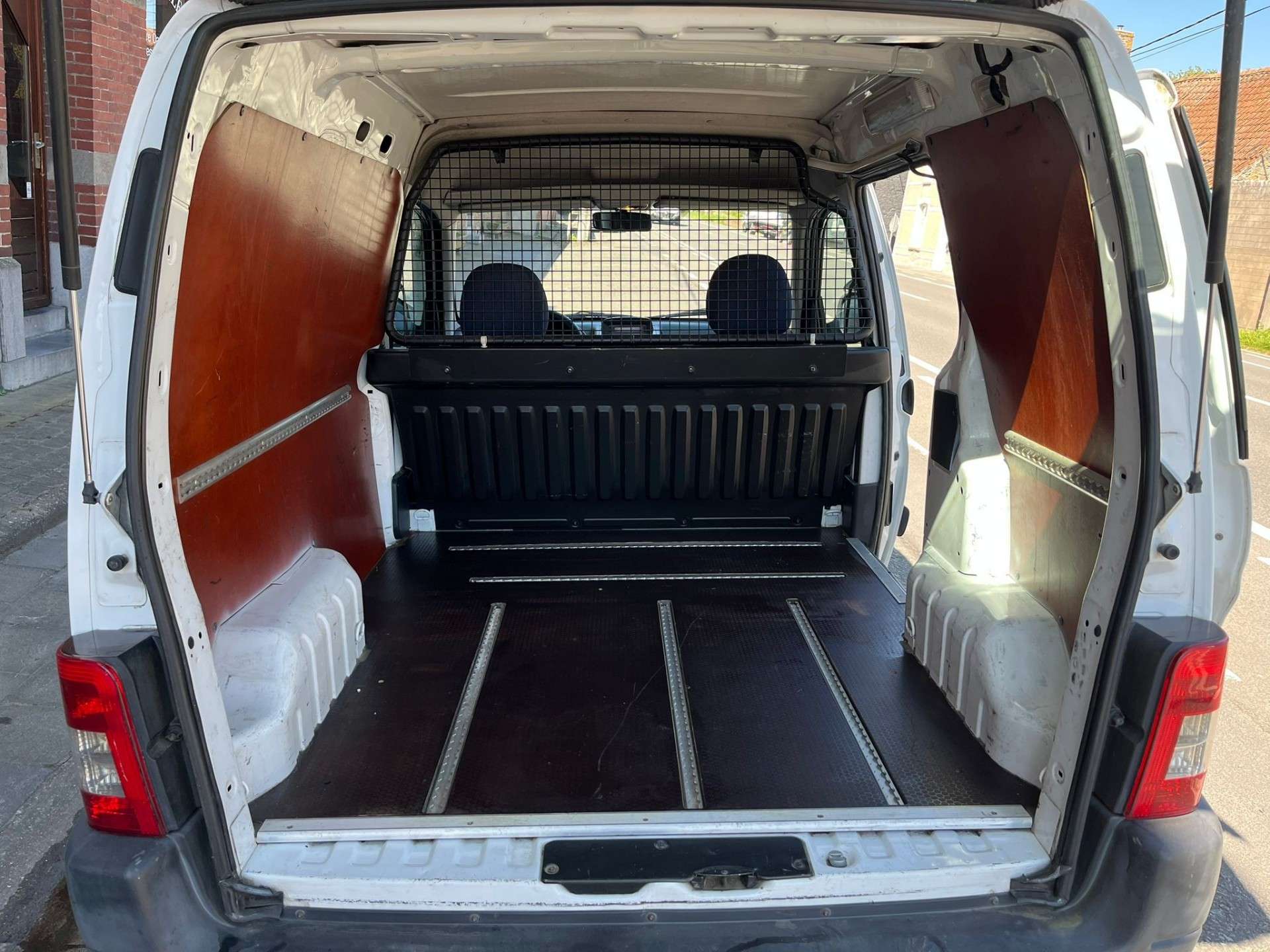 Peugeot Partner 1.6 HDi *** CLIM/ATTACHE REMORQUE ***