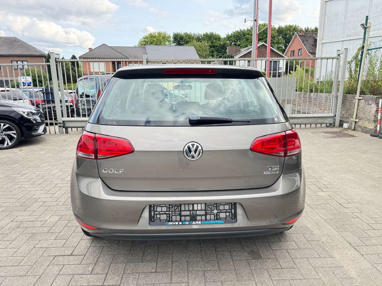 Volkswagen Golf 1.2 TSI BlueMotion ** 1 JAAR GARANTIE ** !!