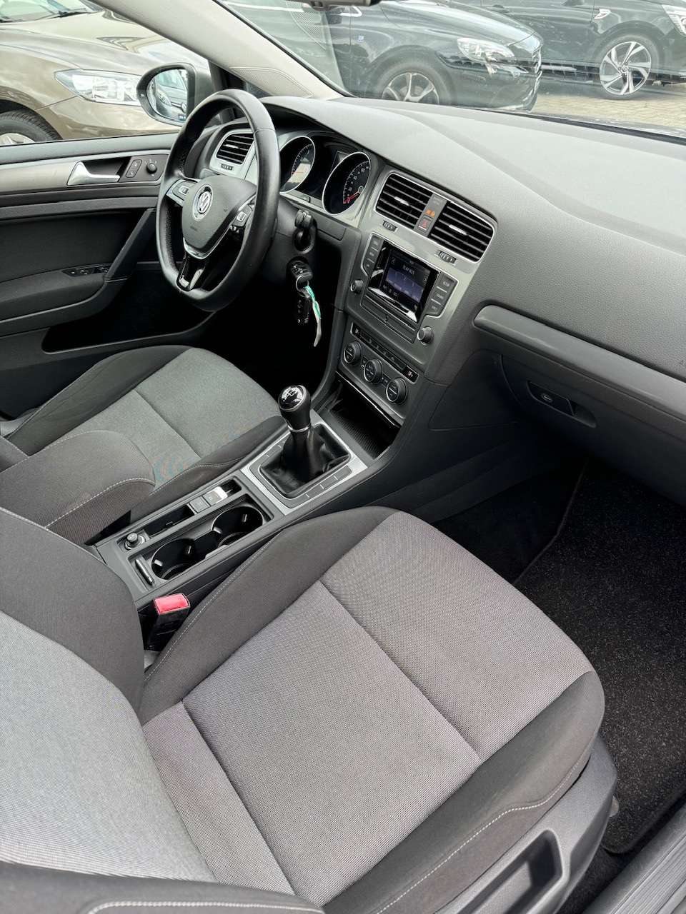 Volkswagen Golf 1.2 TSI BlueMotion ** 1 JAAR GARANTIE ** !!