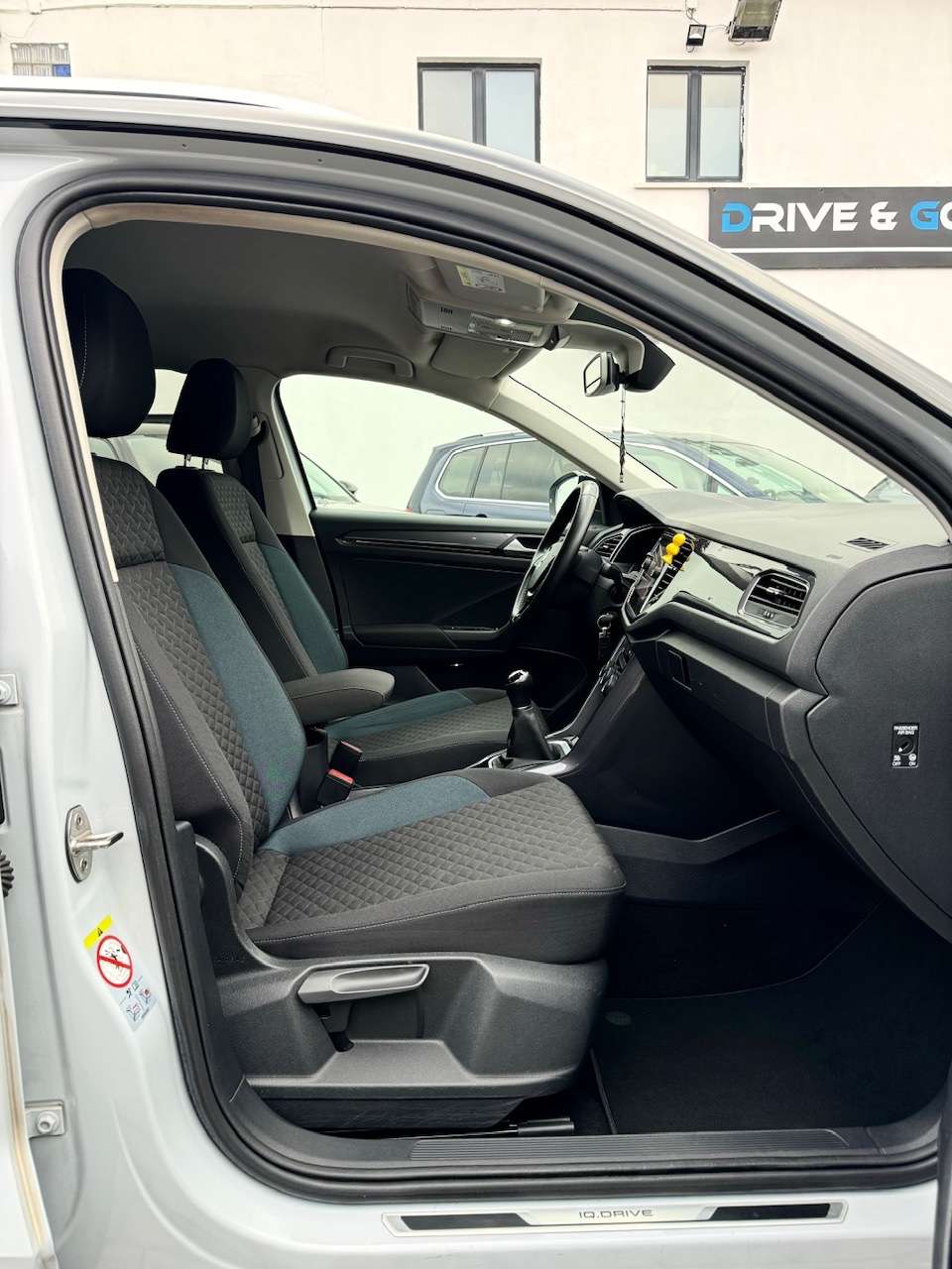 Volkswagen T-Roc 1.0 TSI OPF IQ DRIVE ** 1 JAAR GARANTIE ** !!