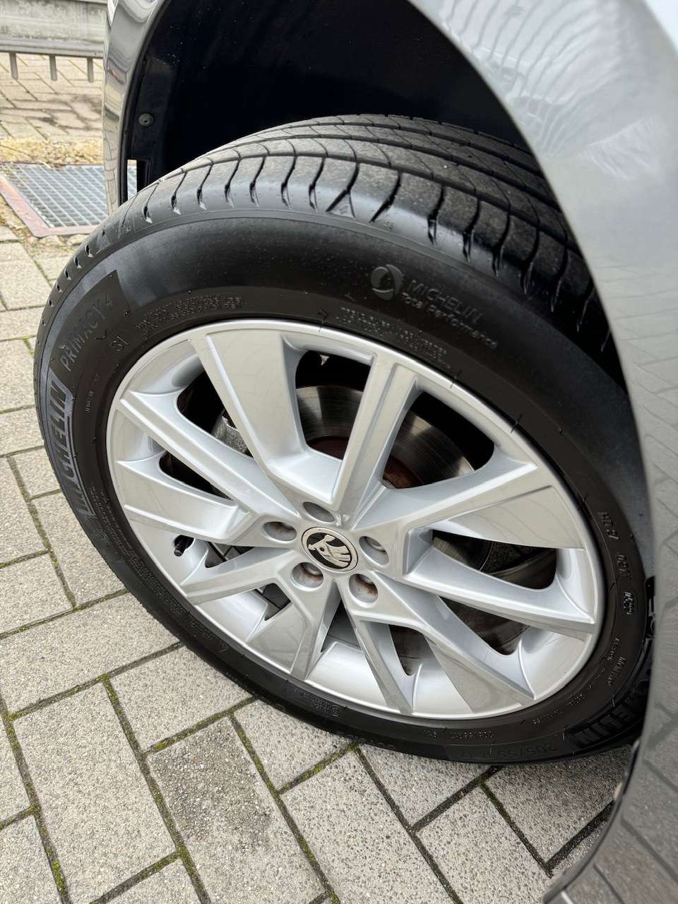 Skoda Kamiq 1.0 TSI DSG - CarPlay ** 1 JAAR GARANTIE ** !!