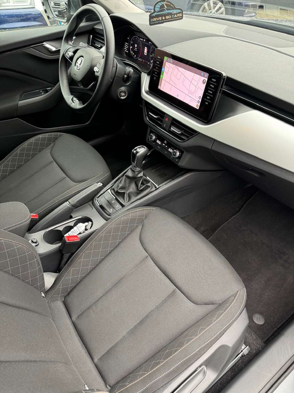 Skoda Kamiq 1.0 TSI DSG - CarPlay ** 1 JAAR GARANTIE ** !!