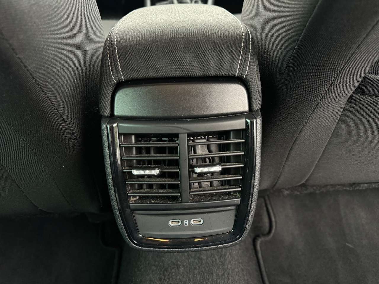 Skoda Kamiq 1.0 TSI DSG - CarPlay ** 1 JAAR GARANTIE ** !!