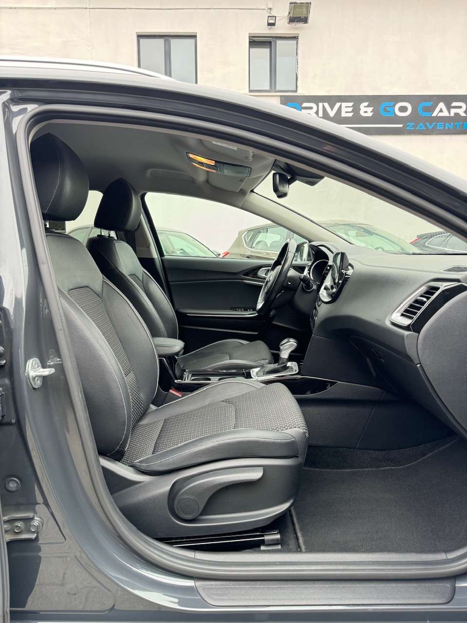Kia Ceed SW / cee'd SW Ceed 1.5 T-GDI DCT7 CarPlay ** 1 JAAR GARANTIE **