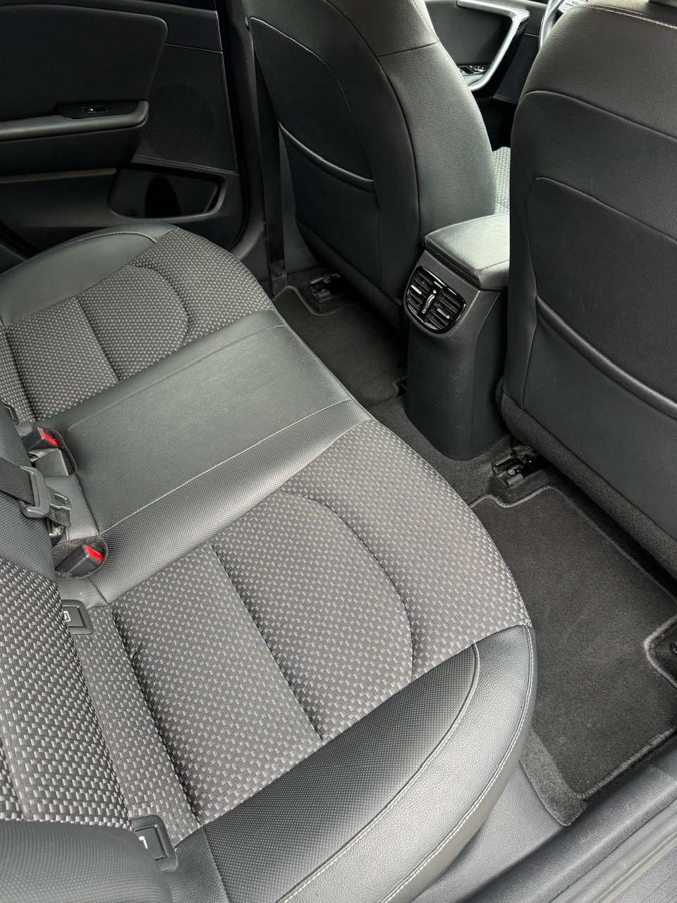 Kia Ceed SW / cee'd SW Ceed 1.5 T-GDI DCT7 CarPlay ** 1 JAAR GARANTIE **