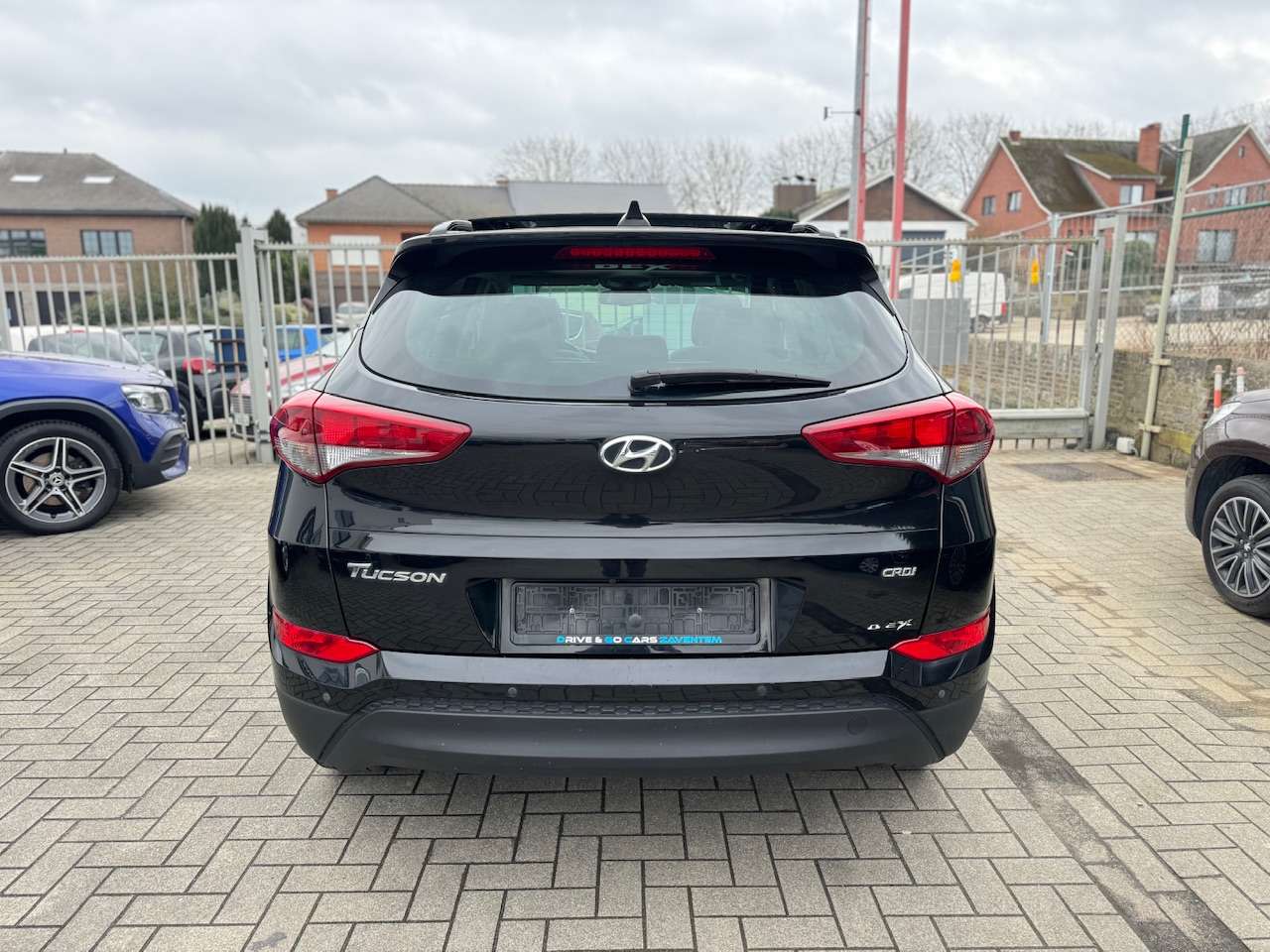 Hyundai TUCSON 1.7 CRDi 2WD Launch Edition - Panoramische dak
