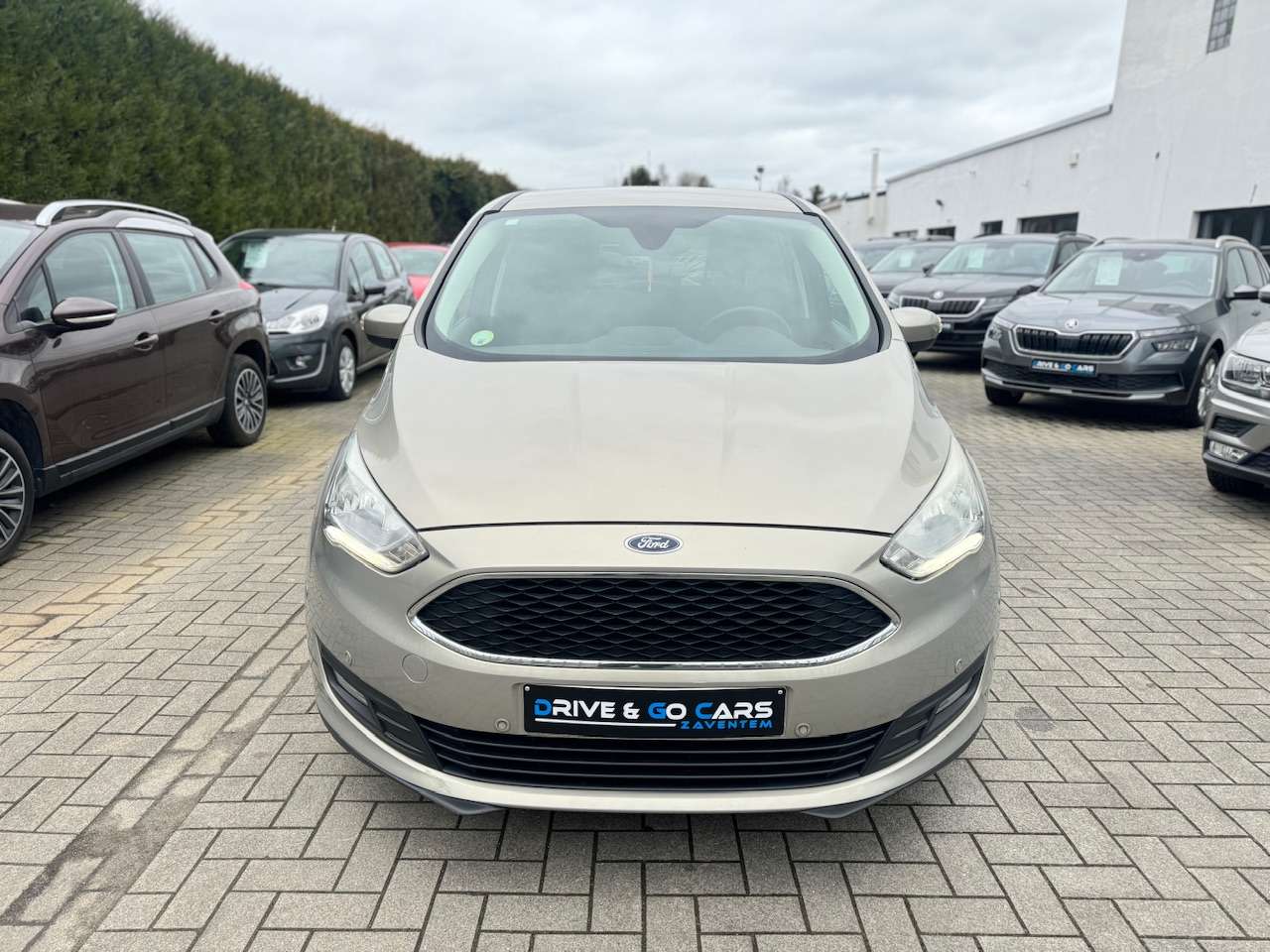 Ford Grand C-Max 1.5 TDCi Titanium ** 1 JAAR GARANTIE ** !!