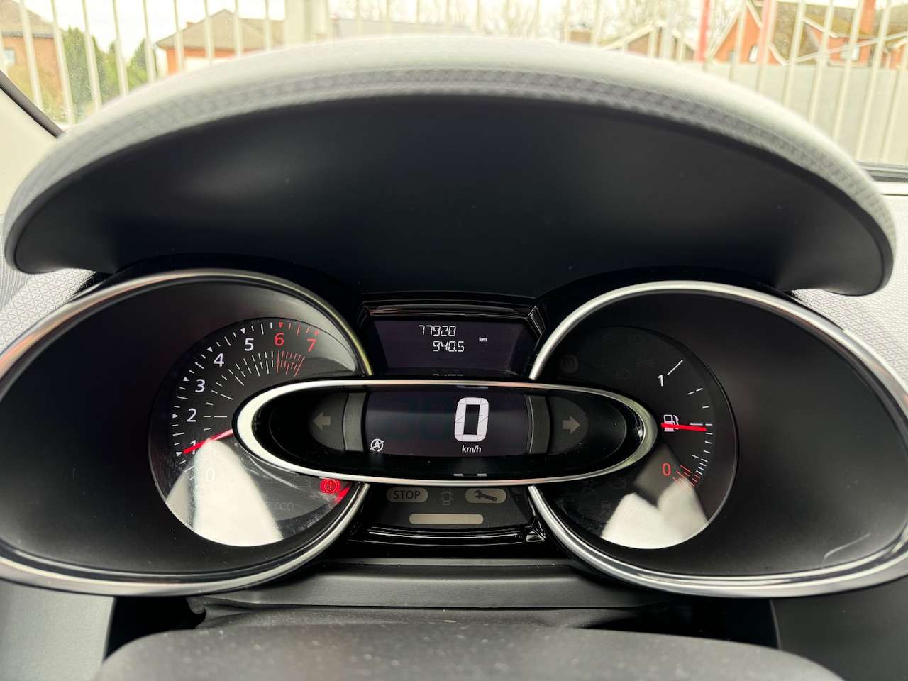 Renault Clio 0.9 TCe BASS REFLEX ** 1 JAAR GARANTIE ** !!