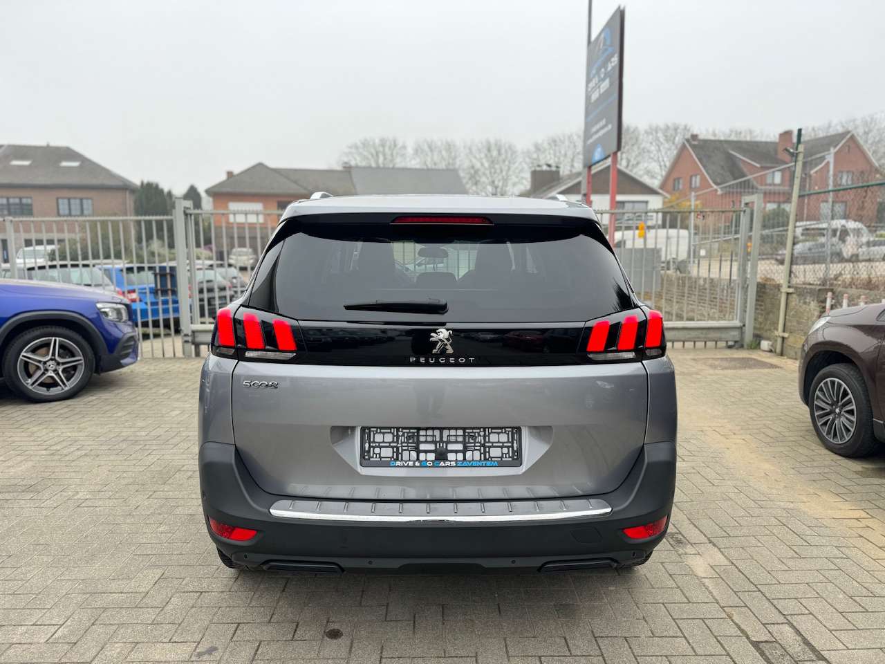 Peugeot 5008 1.5 BlueHDi - 7 Plaatsen ** 1 JAAR GARANTIE ** !!