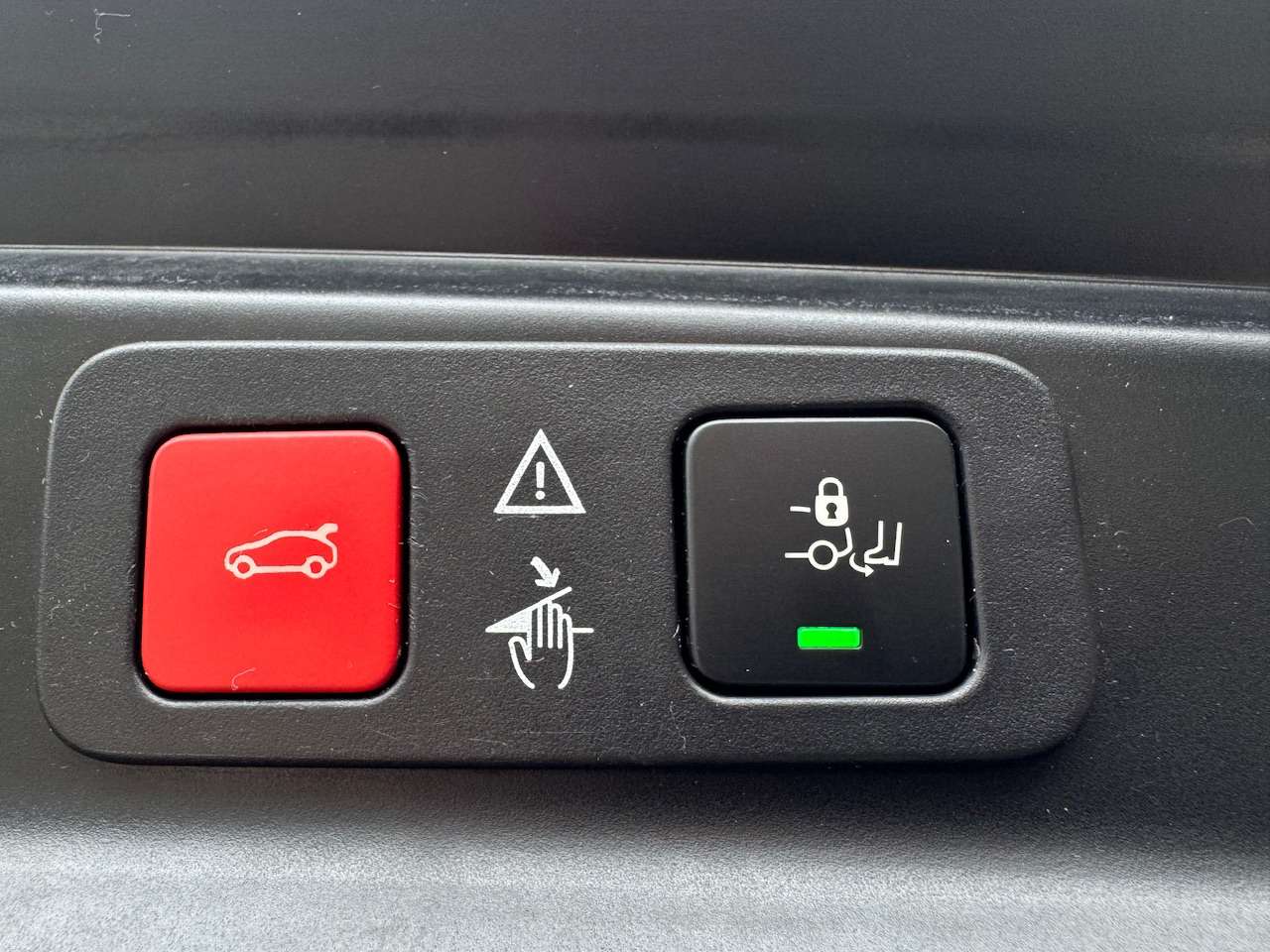 Peugeot 5008 1.5 BlueHDi - 7 Plaatsen ** 1 JAAR GARANTIE ** !!