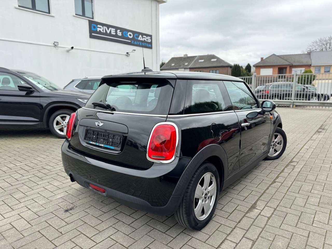 MINI One D 1.5 D One - Navigatie ** 1 JAAR GARANTIE ** !!