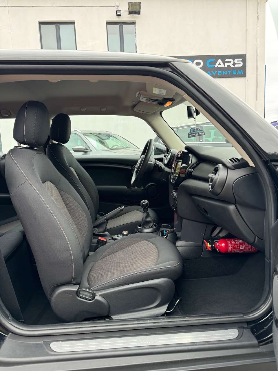 MINI One D 1.5 D One - Navigatie ** 1 JAAR GARANTIE ** !!