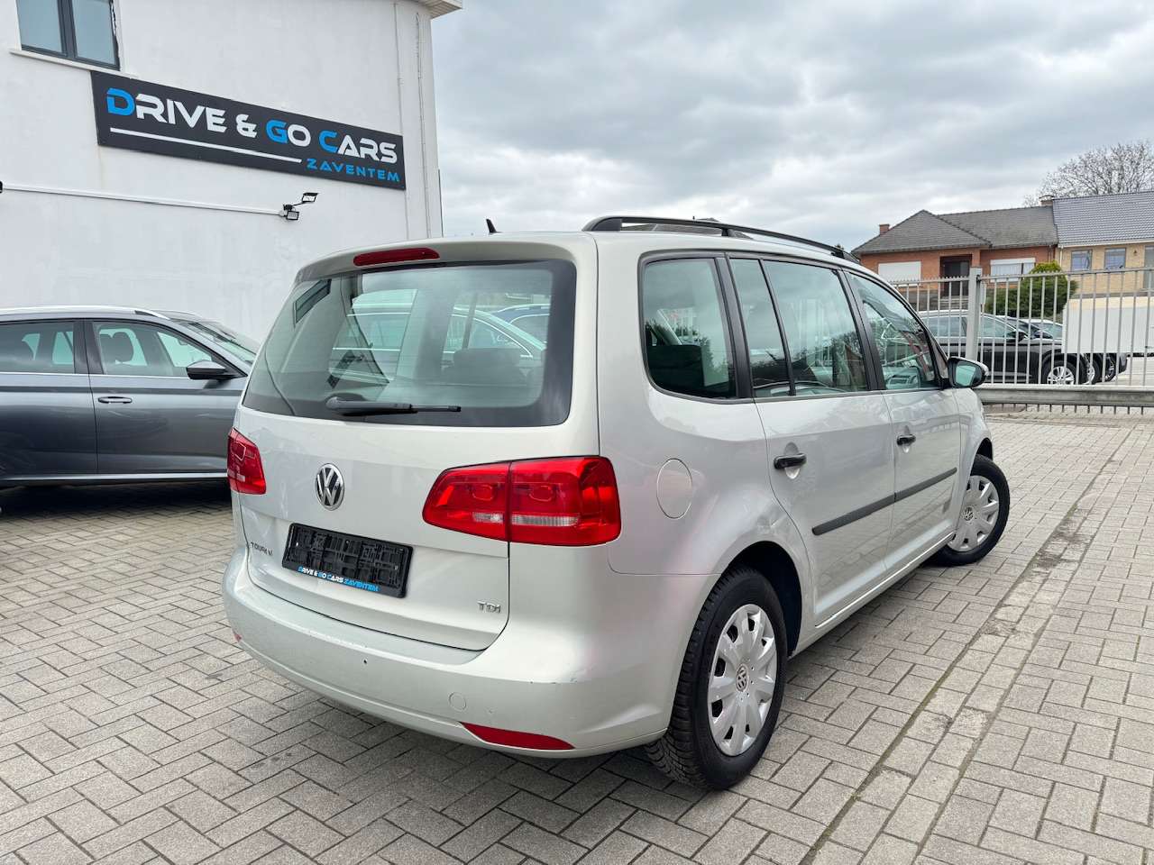 Volkswagen Touran 1.6 CR TDi Highline ** Handel of Export ** !!