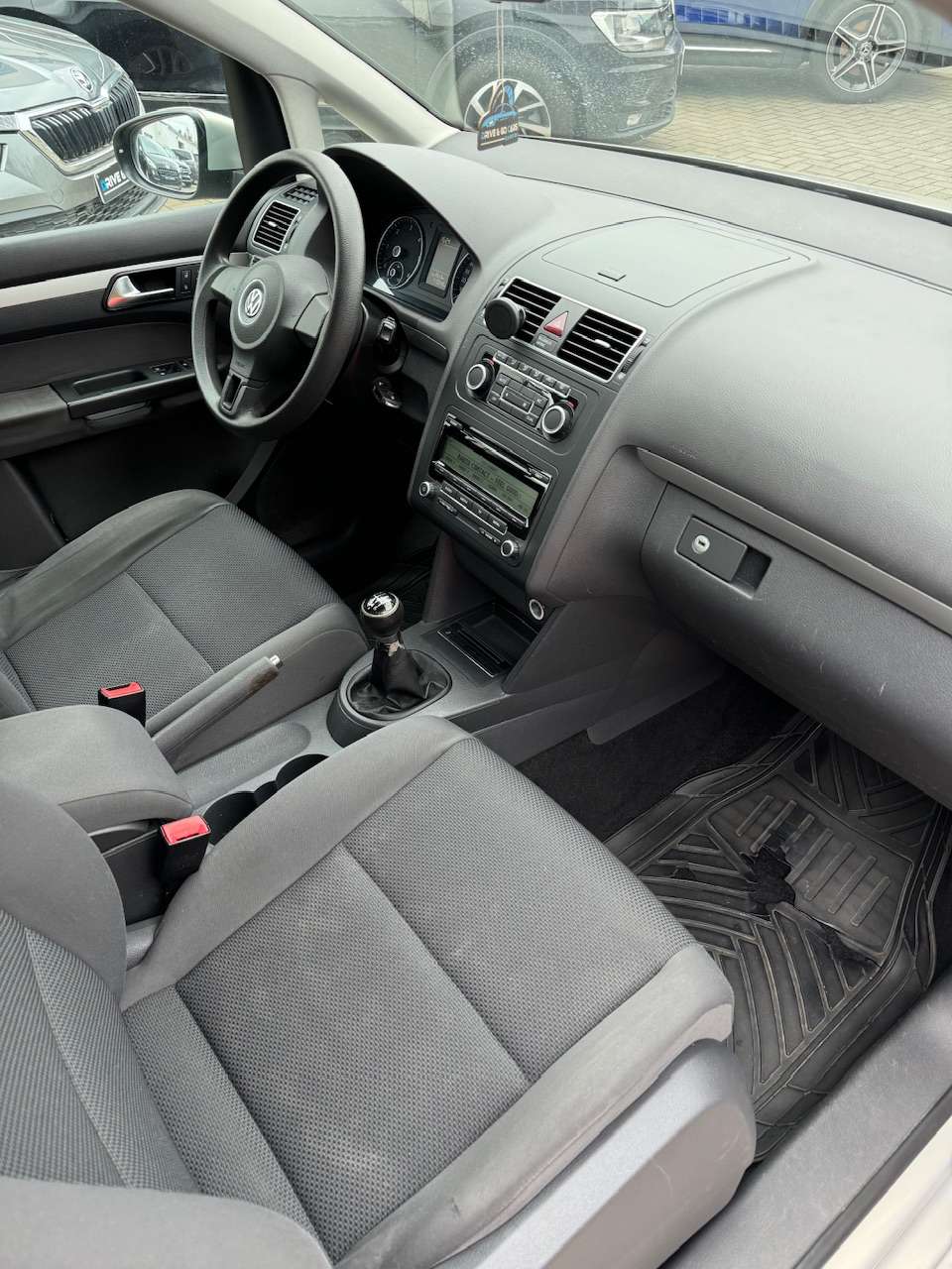 Volkswagen Touran 1.6 CR TDi Highline ** Handel of Export ** !!