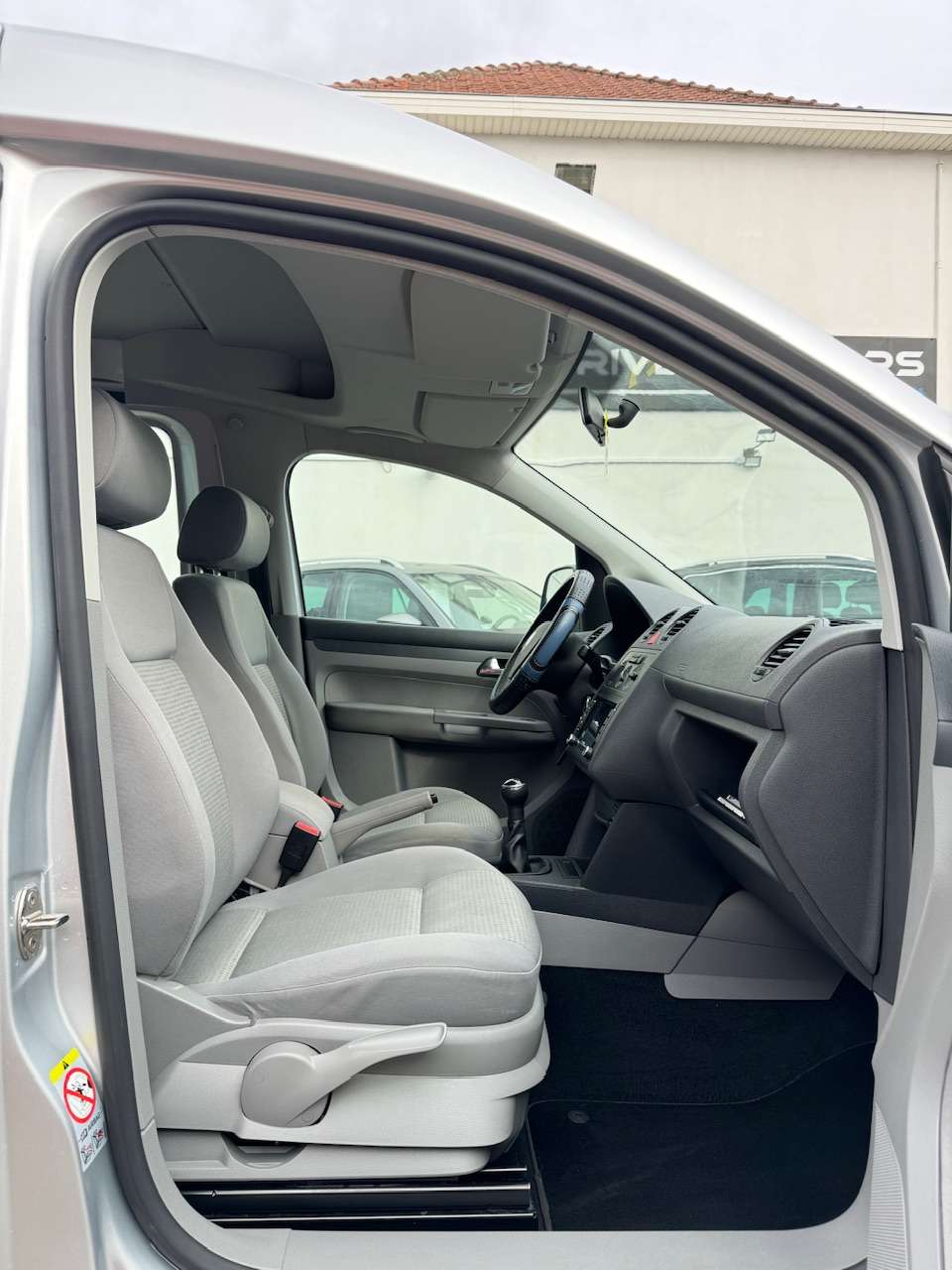 Volkswagen Caddy 1.4i Benzine - CarPlay ** 1 JAAR GARANTIE ** !!