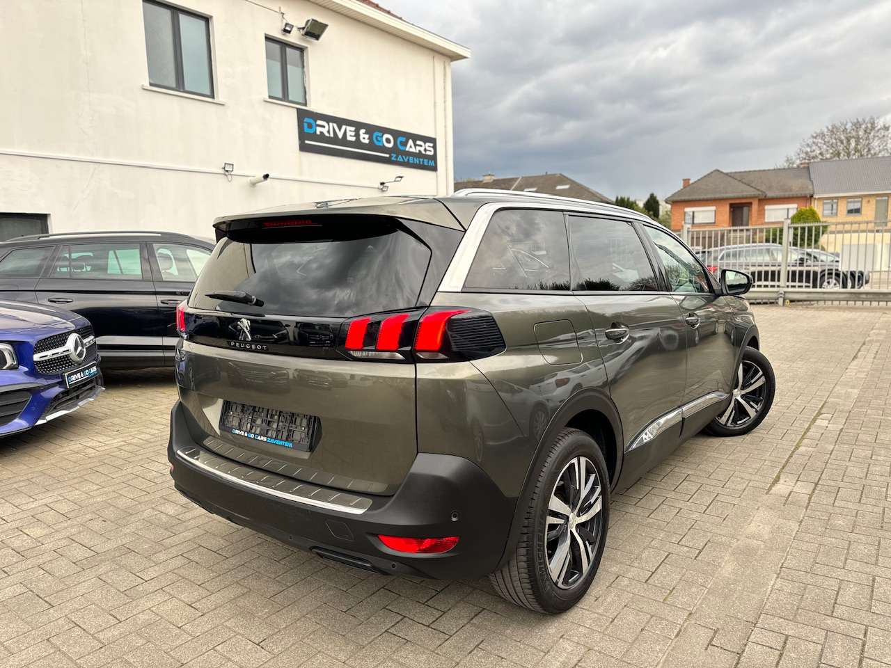 Peugeot 5008 BlueHDi 130 EAT8 Allure ** 1 JAAR GARANTIE ** !!